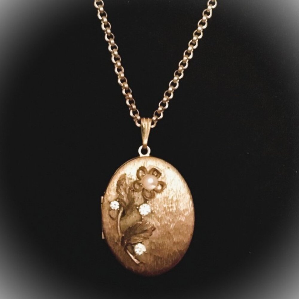 Whiting & Davis Vintage 1950s Goldtone Art Nouveau-Style Oval Locket Necklace